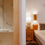 Victoria-2 By Interhome